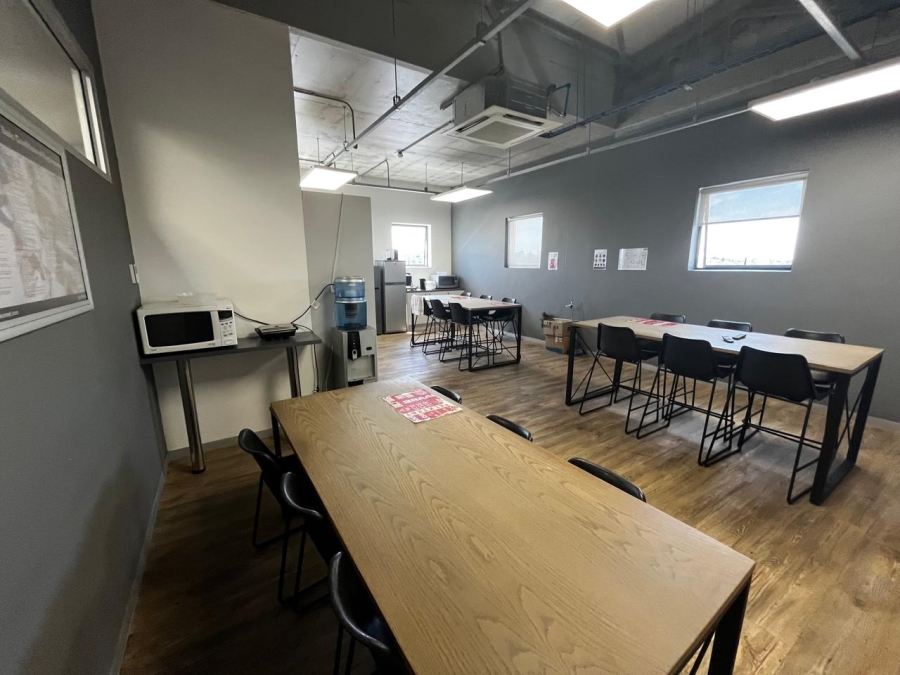 To Let commercial Property for Rent in Bo Oakdale Western Cape